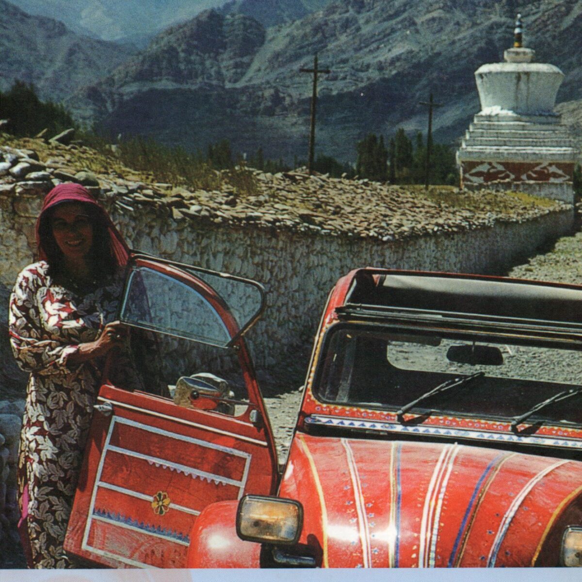 Over de Himalaya - Een onvoorstelbare reis in twee 2CV's -
