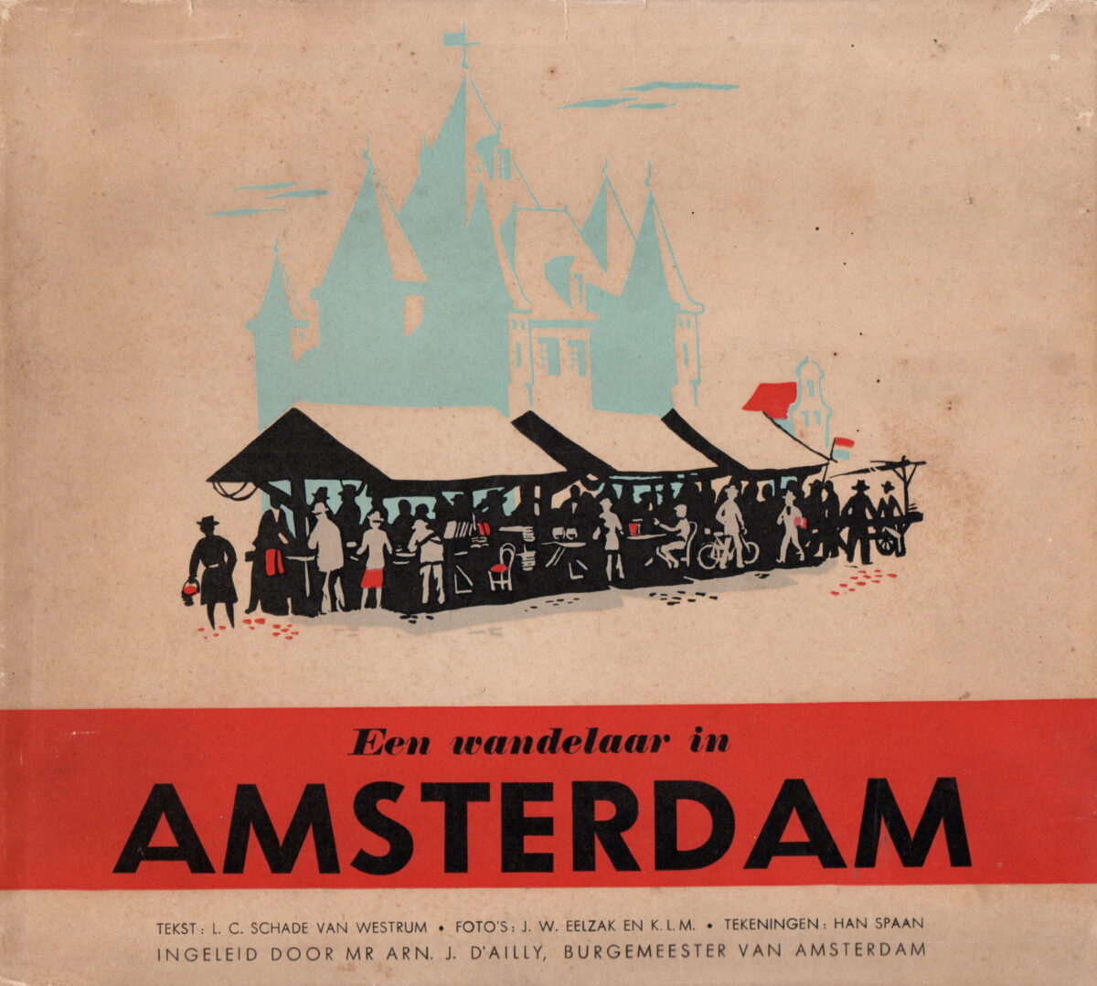 Een wandelaar in Amsterdam