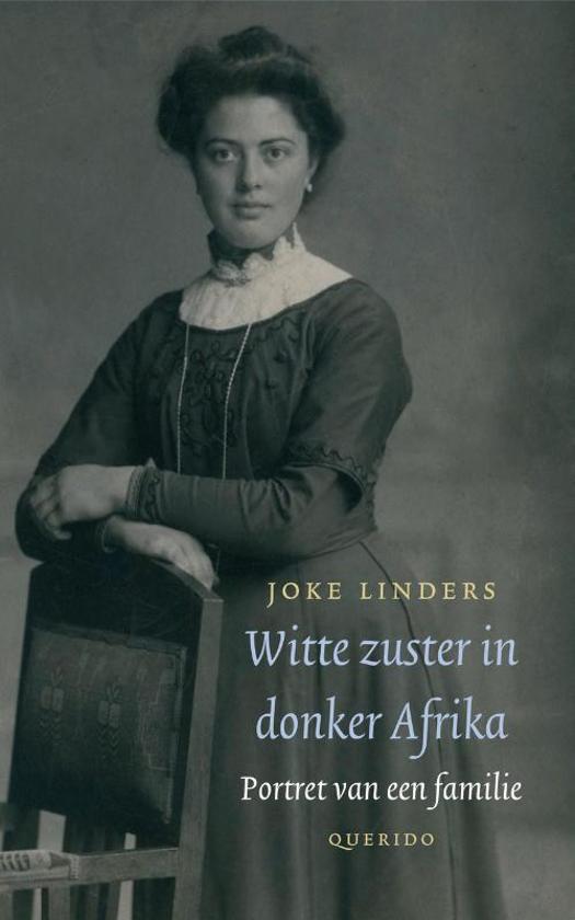 Witte zuster in donker Afrika - Portret van een boerenfamilie -